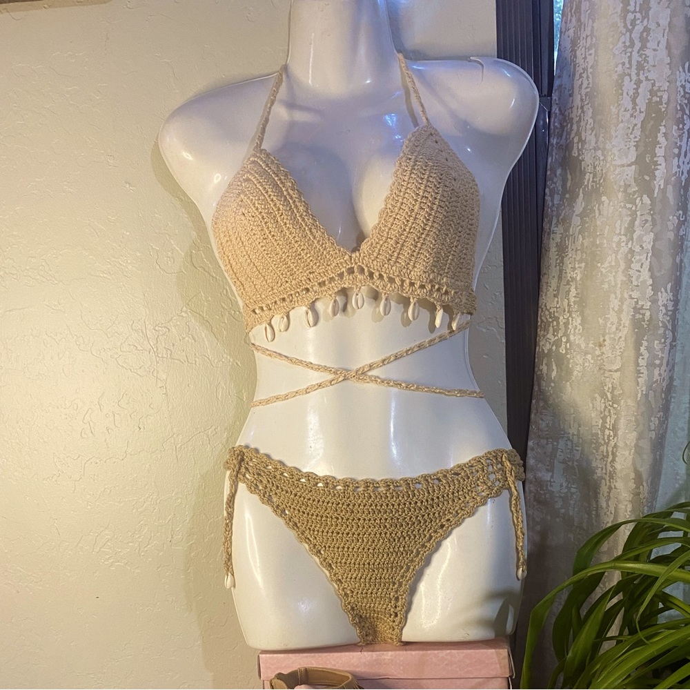Boho BADDIE FESTIVAL Crochet two tone nude and beige string bikini with shells